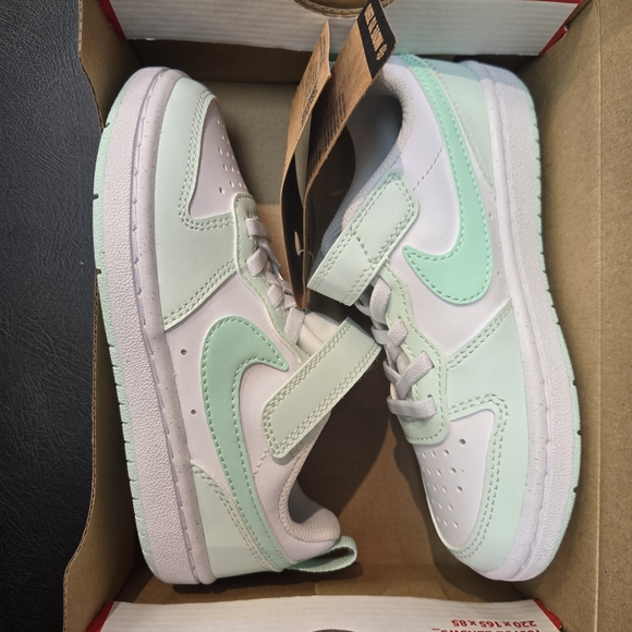 Nike Other - Nike Kids Sneakers in Mint and White